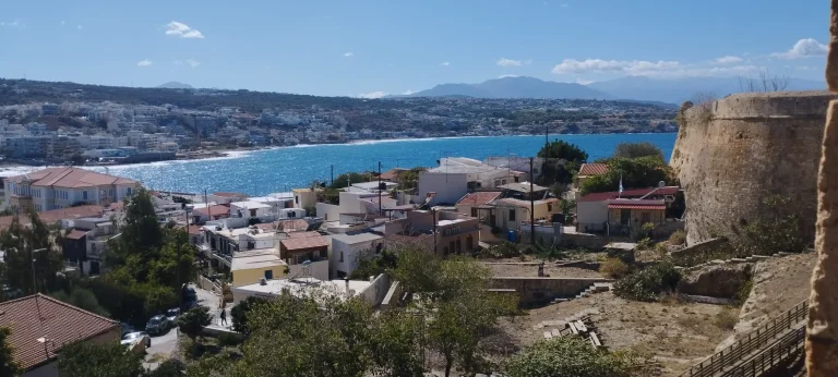 Harta traseului de 7 zile în vestul Cretei, incluzând cele mai importante obiective turistice.